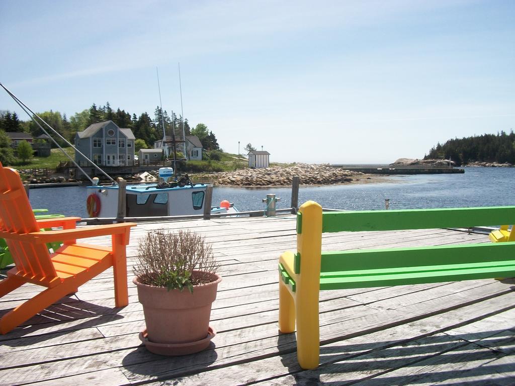 Sal'S Bed And Breakfast By The Sea Herring Cove Eksteriør billede
