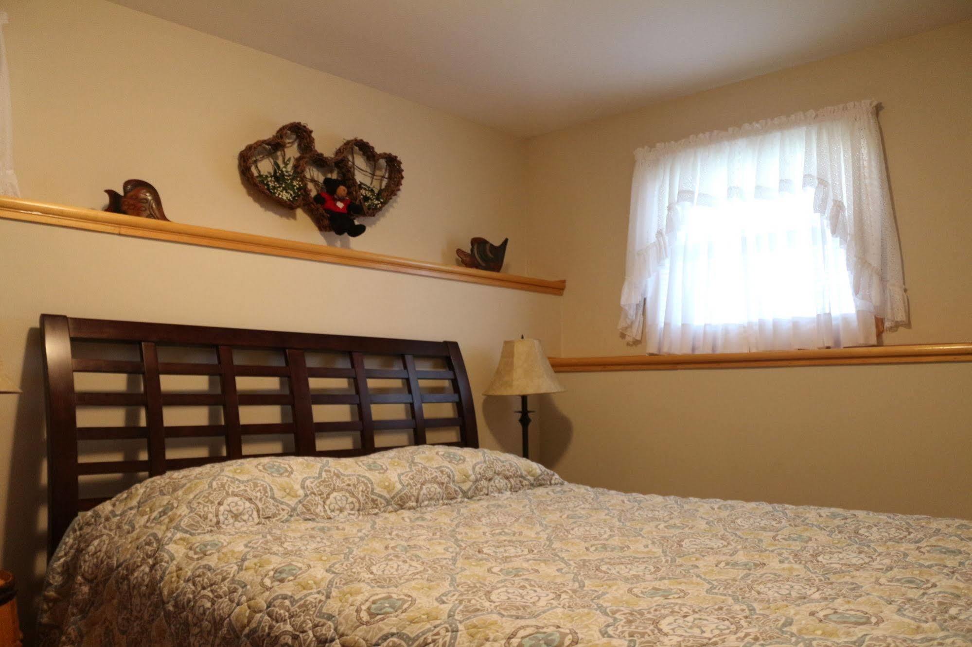Sal'S Bed And Breakfast By The Sea Herring Cove Eksteriør billede